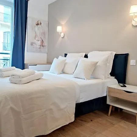 2 Bedroom, 4-6 Pers., 5min To The Beach, Wifi, Ac Nice