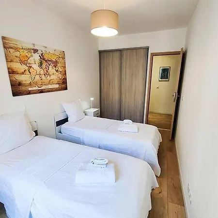 2 Bedroom, 4-6 Pers., 5min To The Beach, Wifi, Ac Appartement Nice