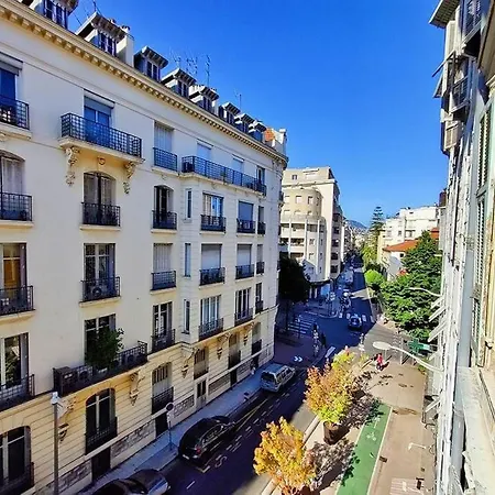 Appartement 2 Bedroom, 4-6 Pers., 5min To The Beach, Wifi, Ac *