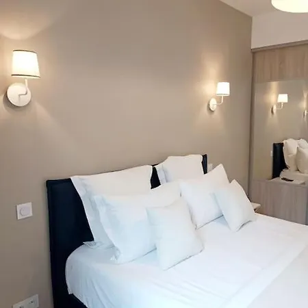 Appartamento 2 Bedroom, 4-6 Pers., 5min To The Beach, Wifi, Ac Nizza